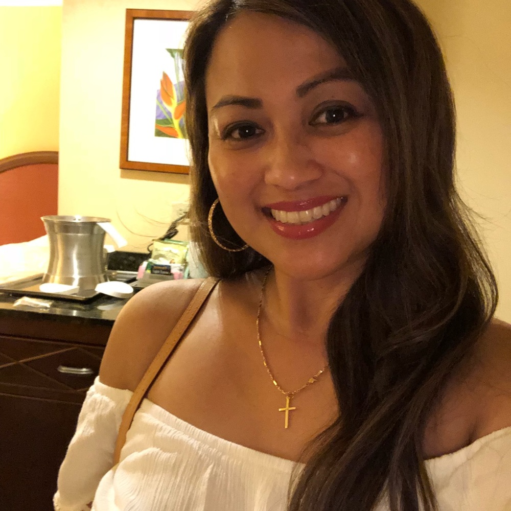 Meet your Posher, Angela